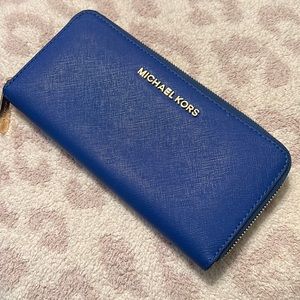 EUC MICHAEL KORS FULL ZIP WALLET